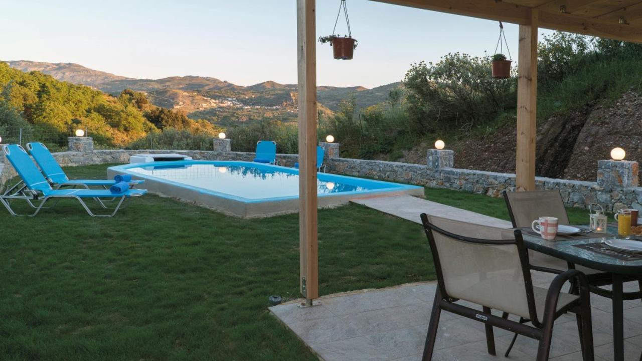 Villa Elia Lambiní エクステリア 写真