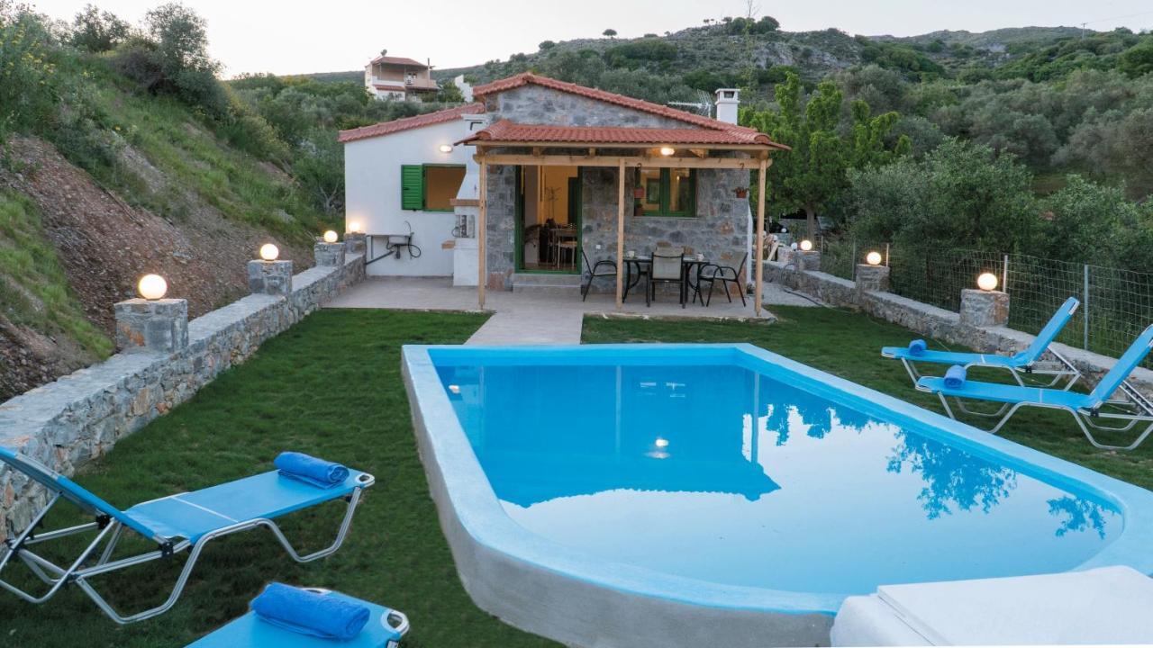 Villa Elia Lambiní エクステリア 写真