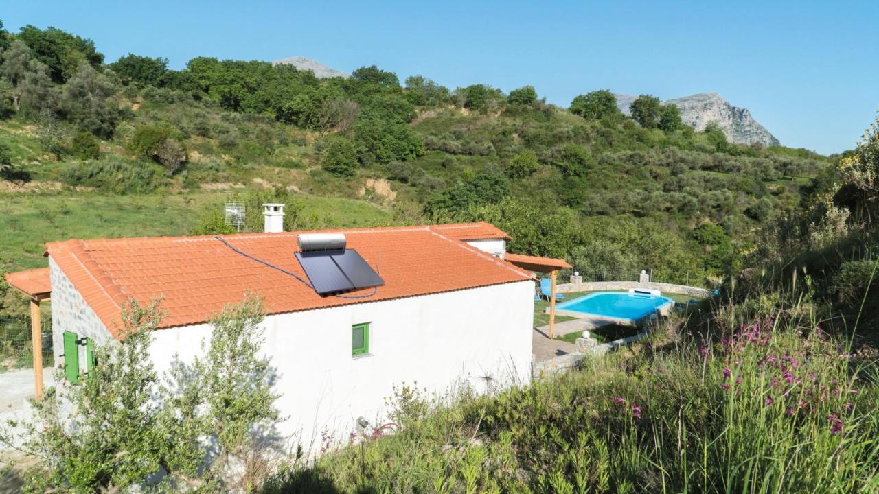 Villa Elia Lambiní エクステリア 写真