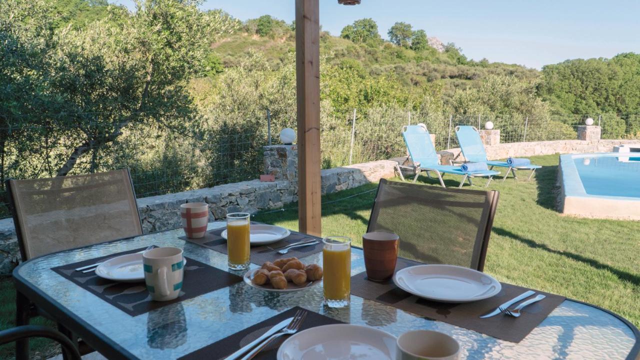 Villa Elia Lambiní エクステリア 写真